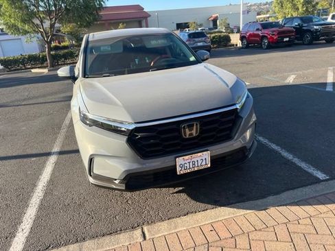 Used 2023 Honda CR-V LX image 31