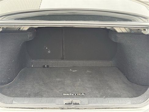 Used 2022 Nissan Sentra SV image 31