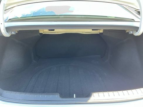 Used 2026 Hyundai Elantra SE FWD image 17