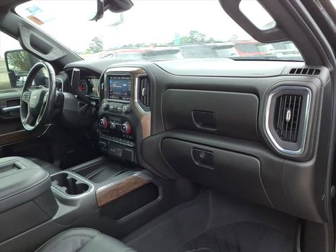 Used 2022 Chevrolet Silverado 2500 High Country w/ Z71 Off-Road Package AWD/4WD image 16