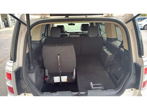 Used 2016 Ford Flex SEL w/ Equipment Group 202A FWD image 9