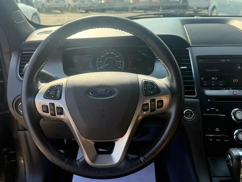 Used 2015 Ford Taurus SEL w/ Equipment Group 201A FWD image 15
