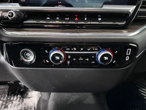 Certified 2023 GMC Sierra 1500 Elevation image 17