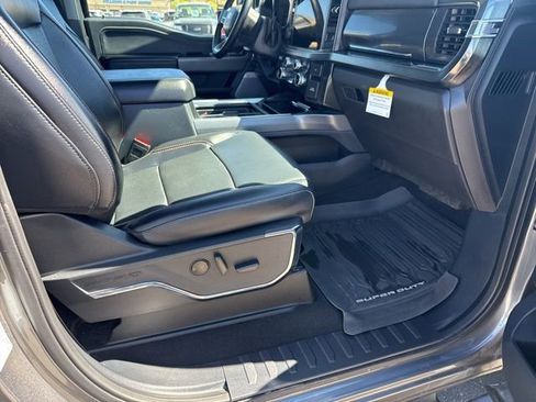 Used 2024 Ford F250 Lariat w/ Lariat Ultimate Package image 23