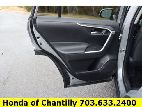 Used 2021 Toyota RAV4 XLE image 23