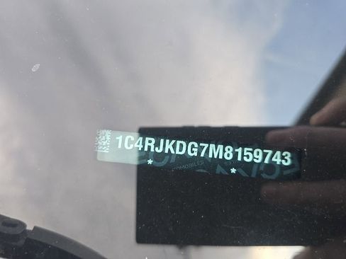 Used 2021 Jeep Grand Cherokee L Overland w/ Luxury Tech Group IV image 8