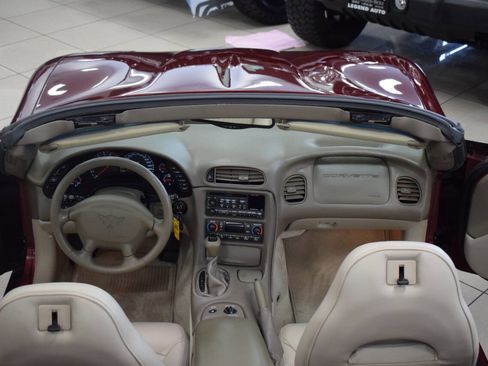 Used 2003 Chevrolet Corvette Convertible w/ Preferred Equipment Group1 image 31