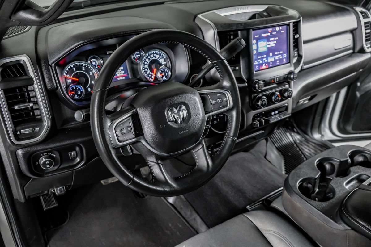 Used 2024 RAM 3500 Big Horn AWD/4WD image 15
