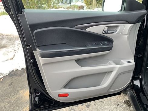 Used 2016 Honda Pilot EX-L image 17