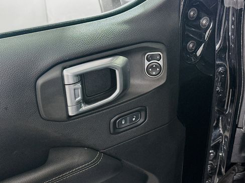 Used 2023 Jeep Wrangler Unlimited Sahara w/ Cold Weather Group AWD/4WD image 15