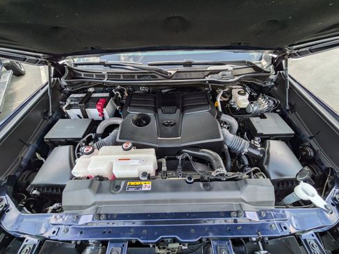 Used 2023 Toyota Tundra Limited w/ Power Package image 25