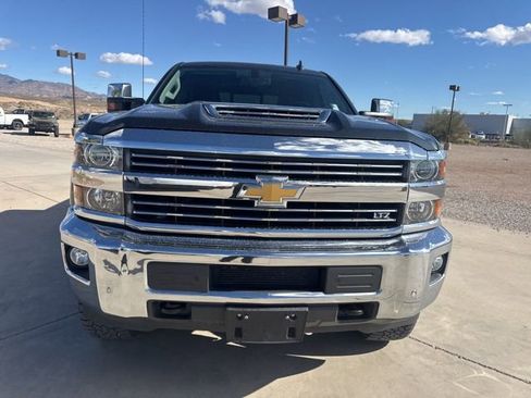Used 2019 Chevrolet Silverado 2500 LTZ w/ Duramax Plus Package image 6