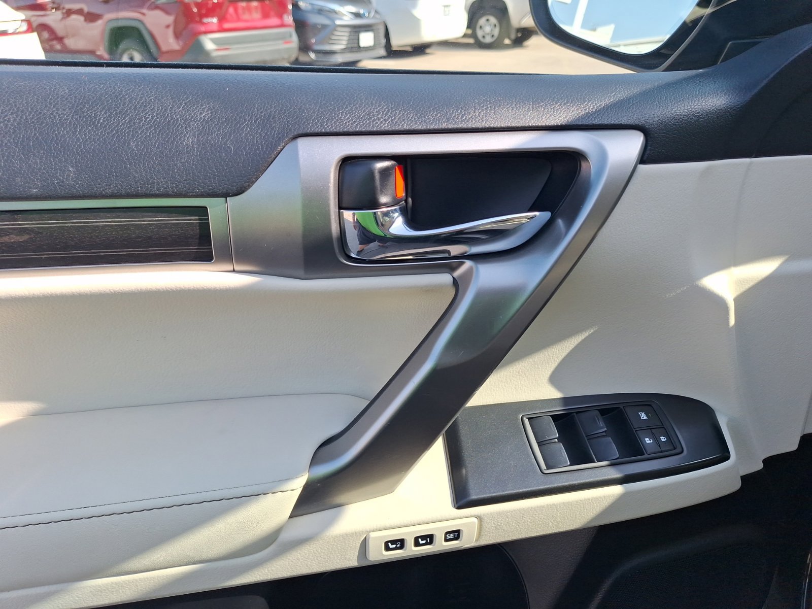 Used 2022 Lexus GX 460 Premium w/ Premium Package AWD/4WD image 16