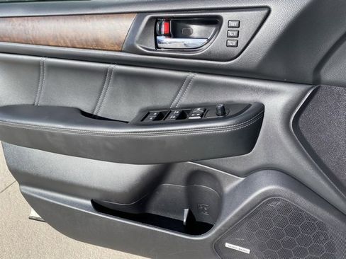 Used 2018 Subaru Outback 3.6R Limited image 13