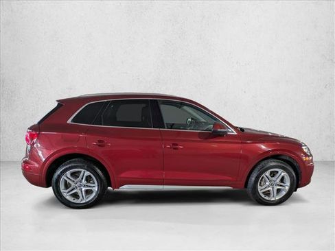 Used 2019 Audi Q5 2.0T Premium w/ Convenience Package image 4
