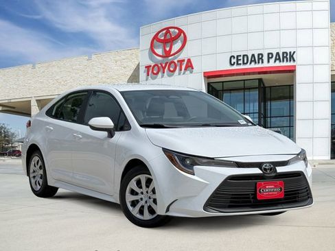 Used 2026 Toyota Corolla LE FWD image 1
