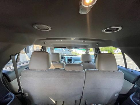 Used 2013 Ford Explorer XLT FWD image 31
