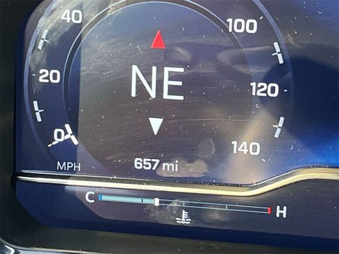 Used 2025 Chevrolet Silverado 1500 LT image 12