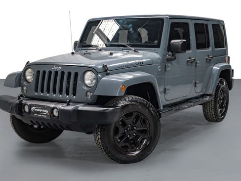 Used 2014 Jeep Wrangler Unlimited Rubicon w/ Connectivity Group image 4