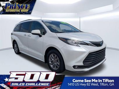 Used 2025 Toyota Sienna XLE w/ XLE Plus Package