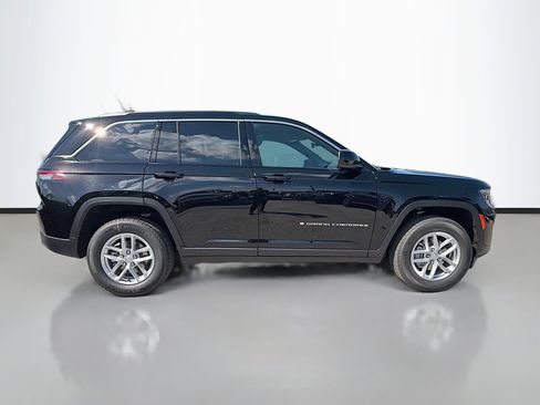 New 2026 Jeep Grand Cherokee Laredo X image 2