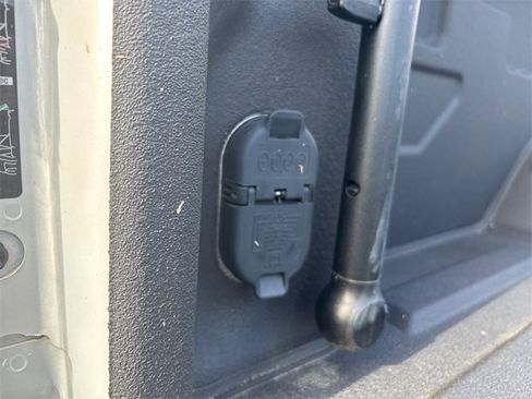 Used 2022 Chevrolet Silverado 3500 High Country image 37