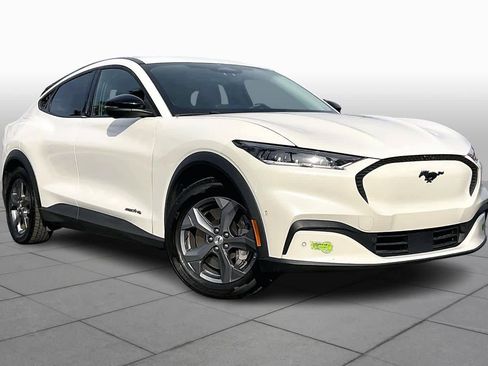 Used 2023 Ford Mustang Mach-E Select image 3