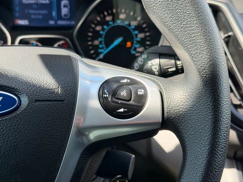 Used 2015 Ford Escape SE FWD image 31
