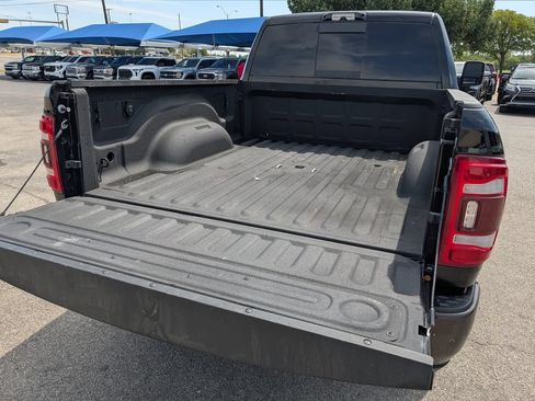 Used 2024 RAM 2500 Limited w/ Towing Technology Group AWD/4WD image 29