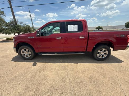 Used 2017 Ford F150 XLT w/ Equipment Group 302A Luxury AWD/4WD image 4