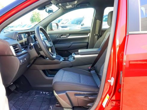 Used 2025 GMC Terrain Elevation image 21