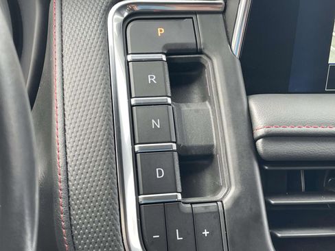 Used 2022 Chevrolet Tahoe RST w/ Luxury Package image 33