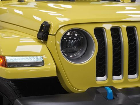 Used 2023 Jeep Wrangler Unlimited Sahara w/ Cold Weather Group image 5