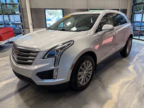 Used 2019 Cadillac XT5 Luxury AWD/4WD image 3