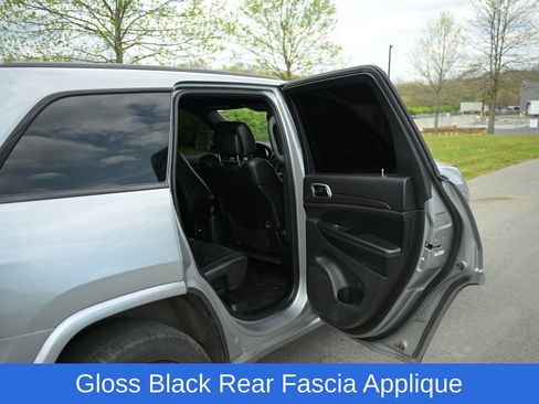 Used 2018 Jeep Grand Cherokee Altitude AWD/4WD image 42