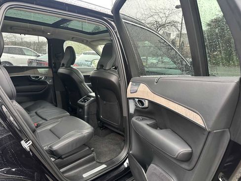 Certified 2024 Volvo XC90 T8 Ultimate image 13