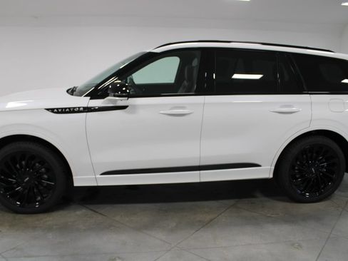 New 2026 Lincoln Aviator Reserve AWD/4WD image 5