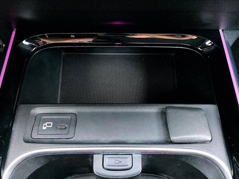 Used 2020 Mercedes-Benz GLB 250 image 26