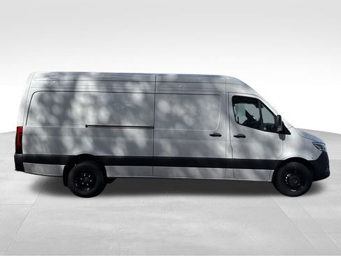 Used 2024 Mercedes-Benz Sprinter 3500 image 6