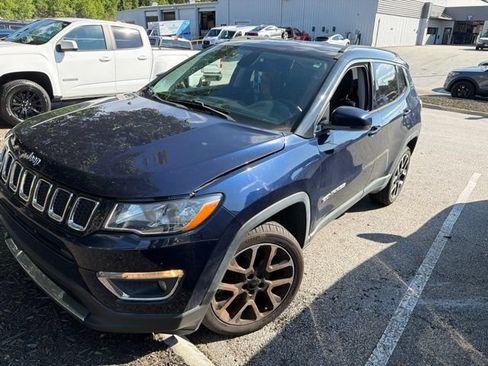 Used 2018 Jeep Compass Limited w/ Navigation Group AWD/4WD image 1