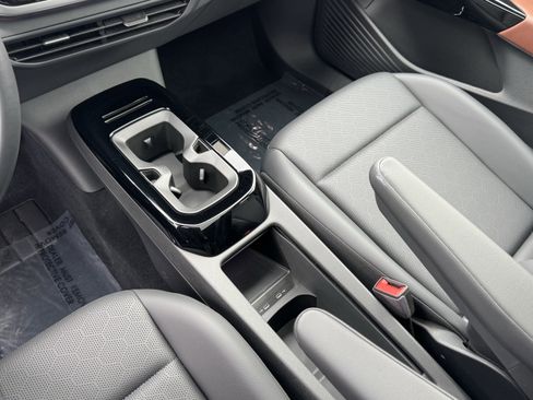 Certified 2021 Volkswagen ID.4 Pro S image 26