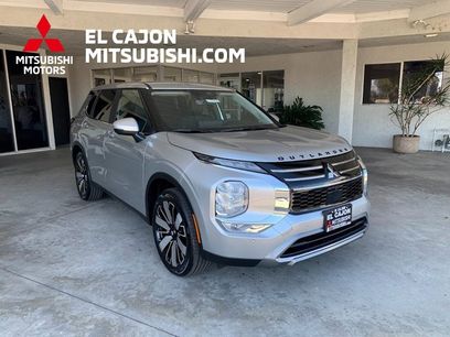 New 2025 Mitsubishi Outlander SE