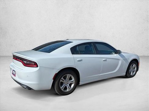 Used 2022 Dodge Charger SXT w/ Leather Interior Group image 5