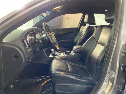 Used 2015 Dodge Charger SXT w/ AWD Plus Group image 4