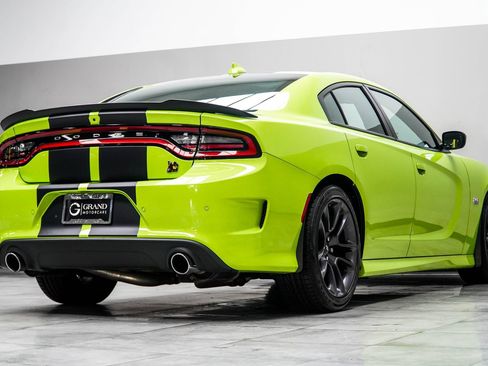 Used 2023 Dodge Charger Scat Pack w/ Plus Group RWD image 12