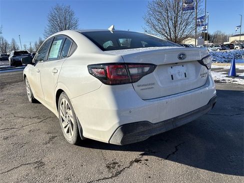 Used 2023 Subaru Legacy Limited image 9