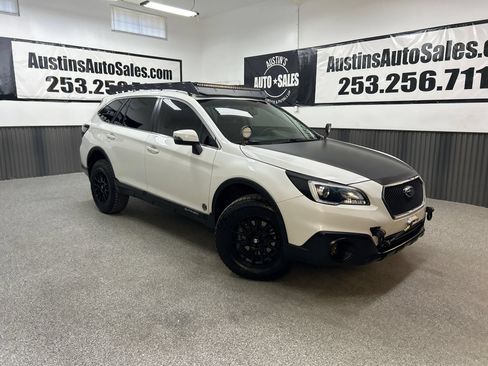 Used 2017 Subaru Outback 3.6R Limited w/ Popular Package #5 AWD/4WD image 1