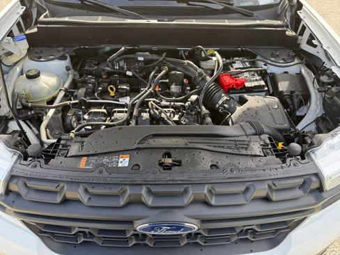 Used 2022 Ford Maverick XL image 18