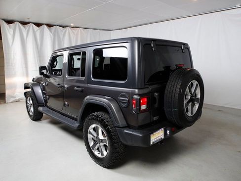 Used 2021 Jeep Wrangler Unlimited Sahara image 19