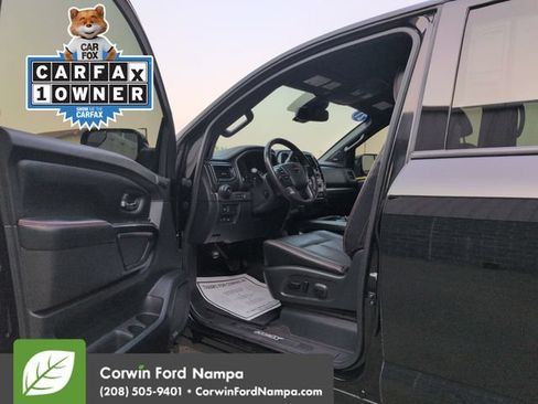 Used 2021 Nissan Titan PRO-4X w/ Pro-4x Convenience Package AWD/4WD image 9